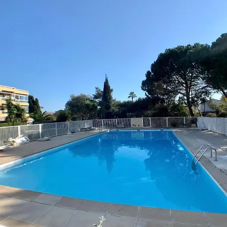 Апартаменты Vallauris Avec Piscine A Juan Les Pins T2